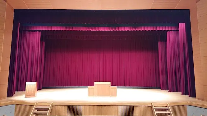 ふれあい交流館　舞台（ステージ）