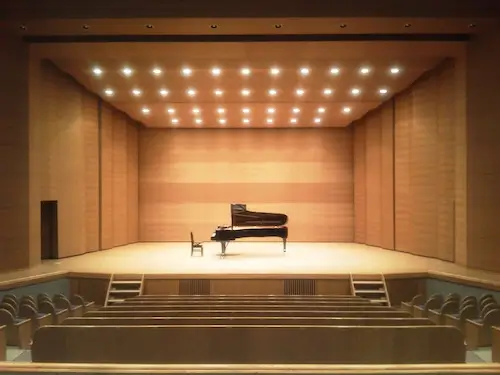 ふれあい交流館　舞台（ステージ）