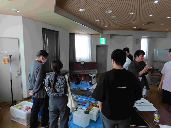 災害時の支援活動に向けて災害ボランティアについて学ぶ参加者の様子