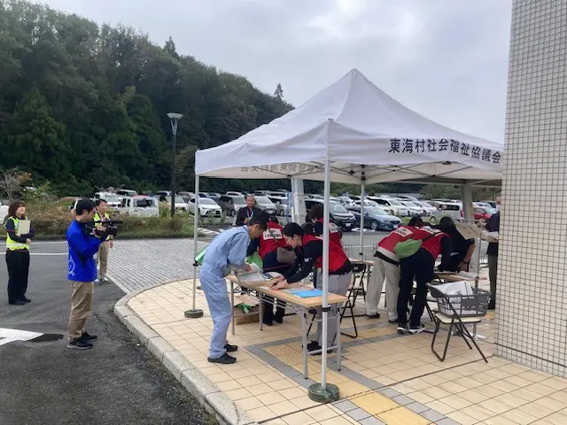 東海村にて災害ボランティアセンターの運営に関する講話を受ける訓練参加者